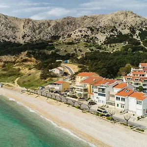 Anton Apartman